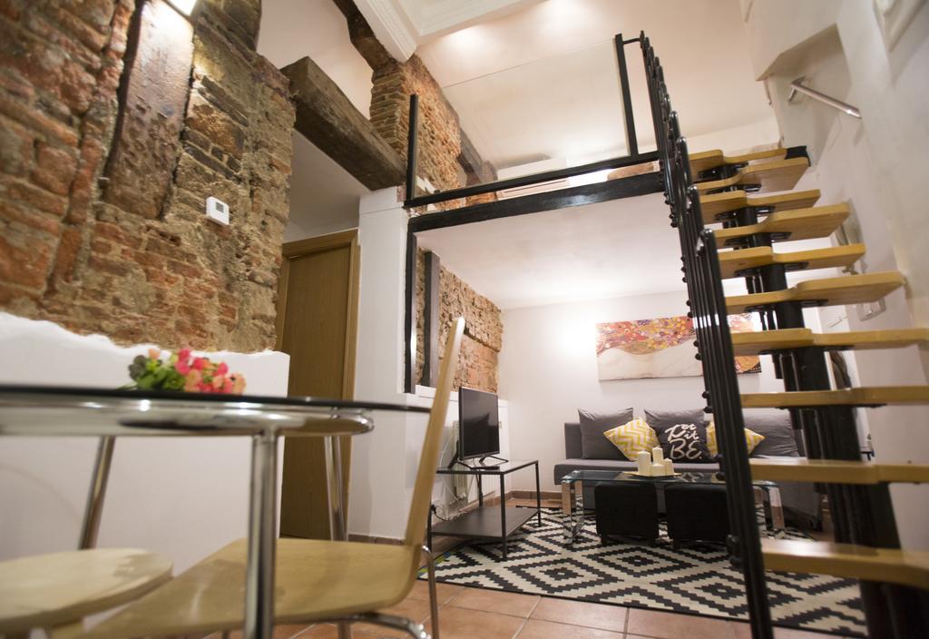Apartment Velarde 12 *